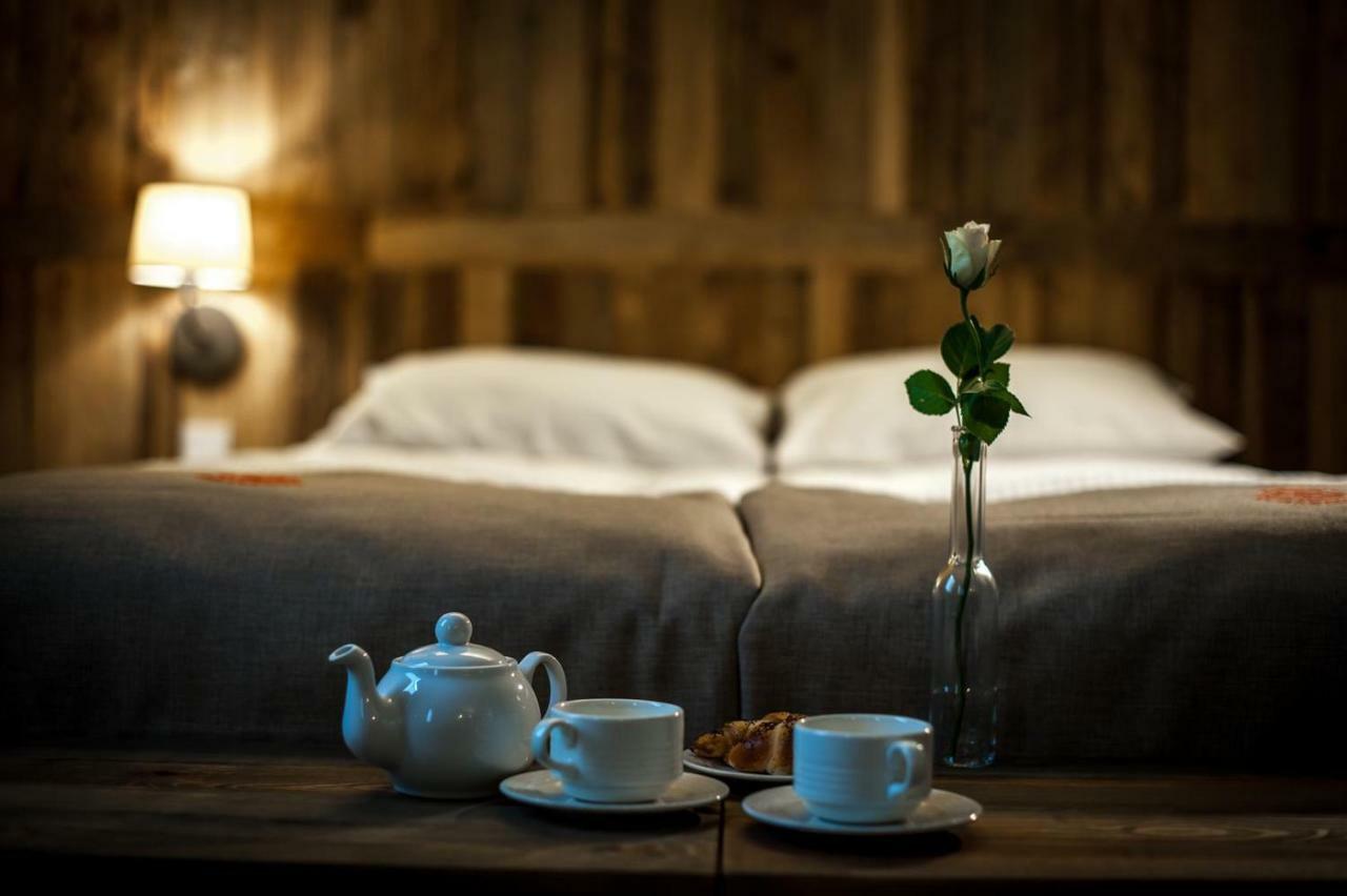 Hotel Akademia Kuraszkow Kuraszkow  Esterno foto